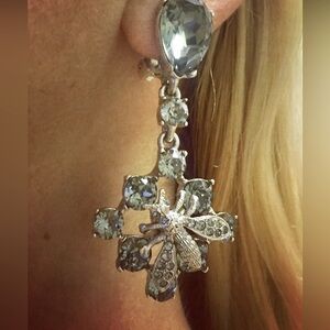 Oscar De La Renta long earrings